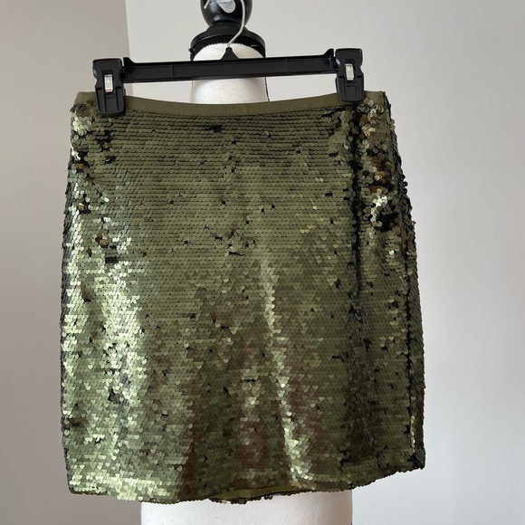 Loft size 0 green sequin skirt date night formal fancy moss olive green - Picture 7 of 8